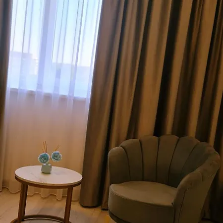 Chic With And Gym Hotel apartamentowy 4*