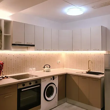 Chic With And Gym Bukareszt