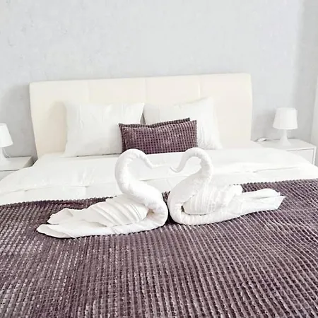 Chic With And Gym Hotel apartamentowy