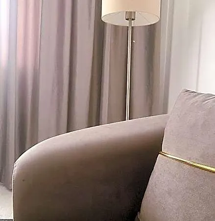 Aparthotel Chic With And Gym