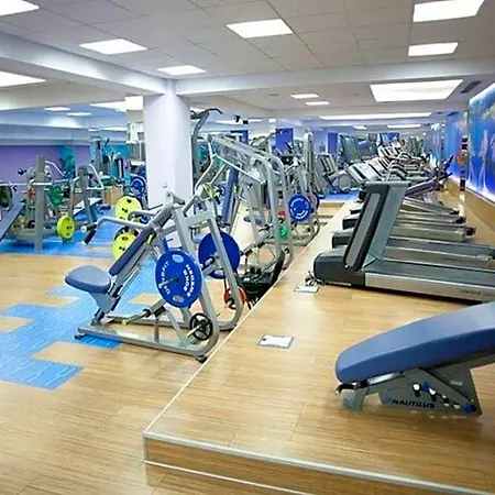 Aparthotel Chic With And Gym 4*