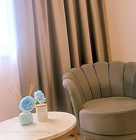 Aparthotel Chic With And Gym Bucharest