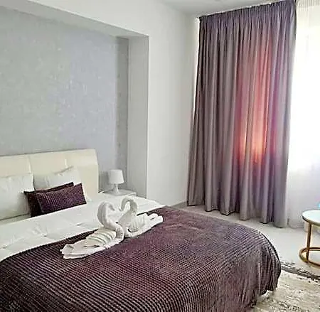 Chic With And Gym Aparthotel