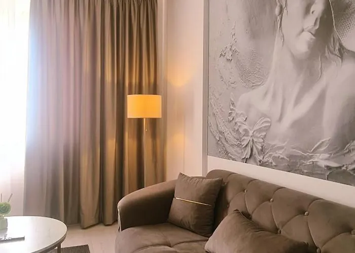 Chic With And Gym Apartahotel