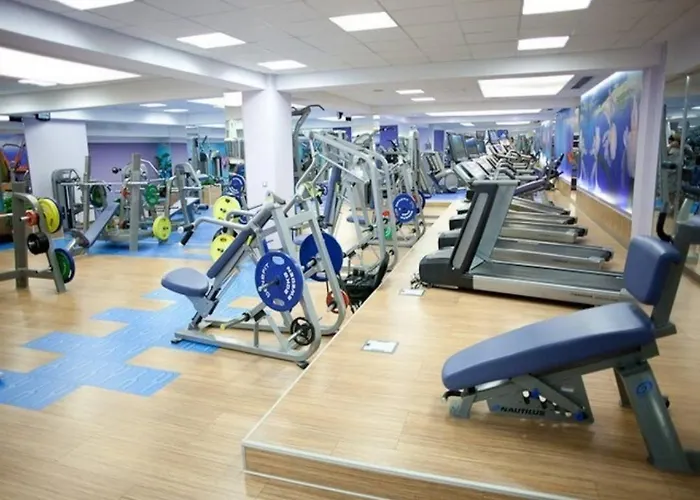 Chic With And Gym